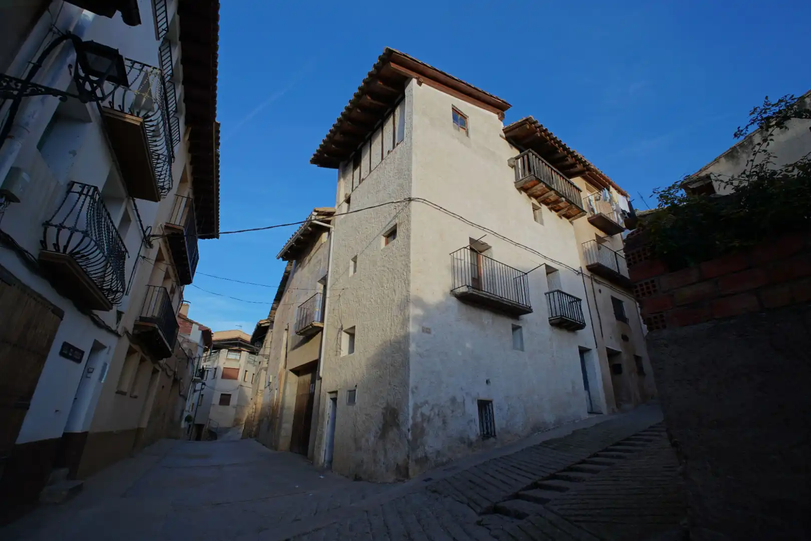 Vista exterior de Casa o chalet en venta en Peñarroya de Tastavins con Balcón