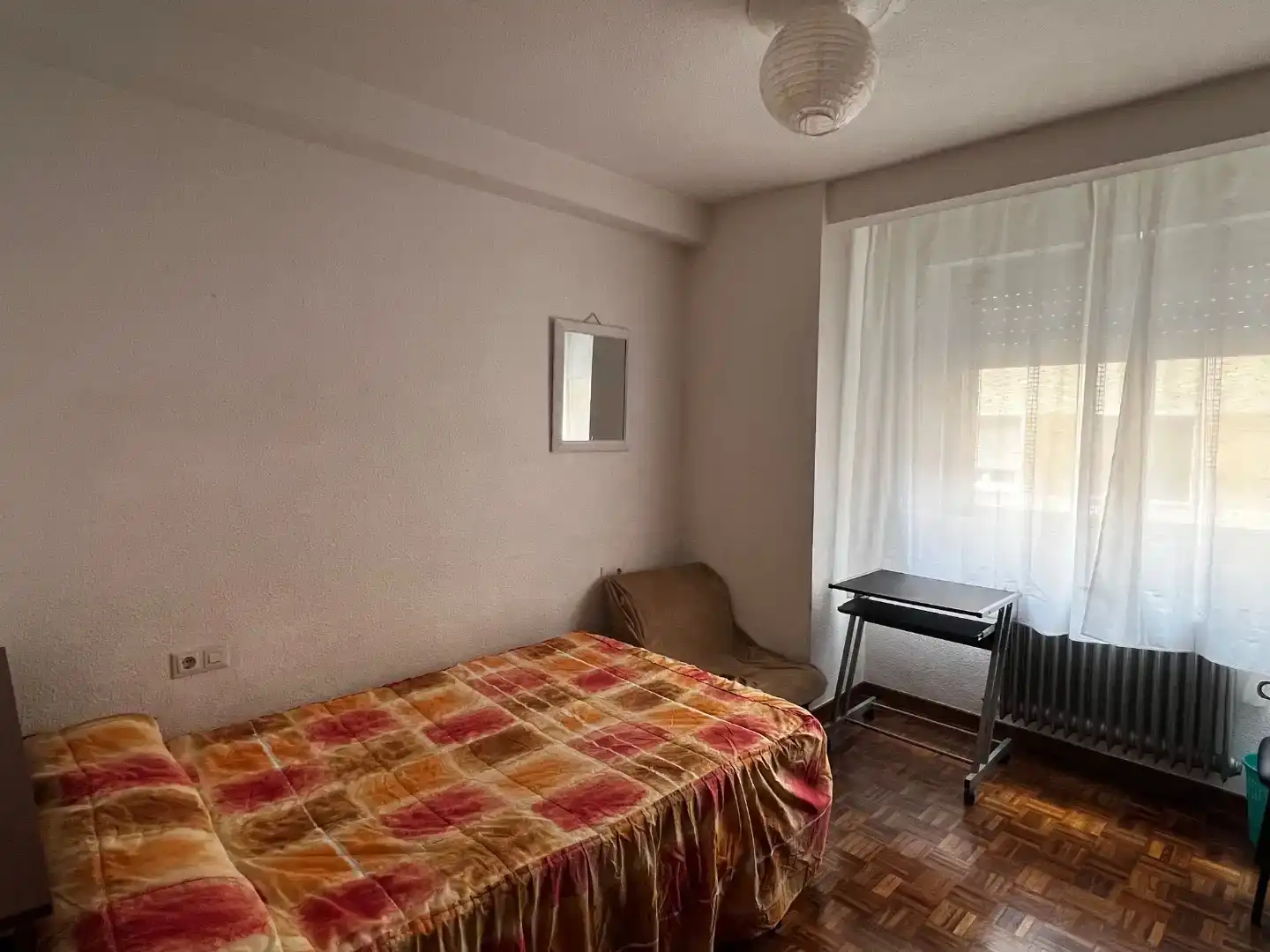 Schlafzimmer von Wohnung zur Miete in Salamanca Capital mit Balkon