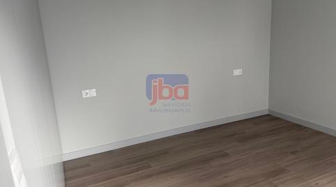 Foto 2 de Piso de alquiler en Polvorín, Ourense Capital