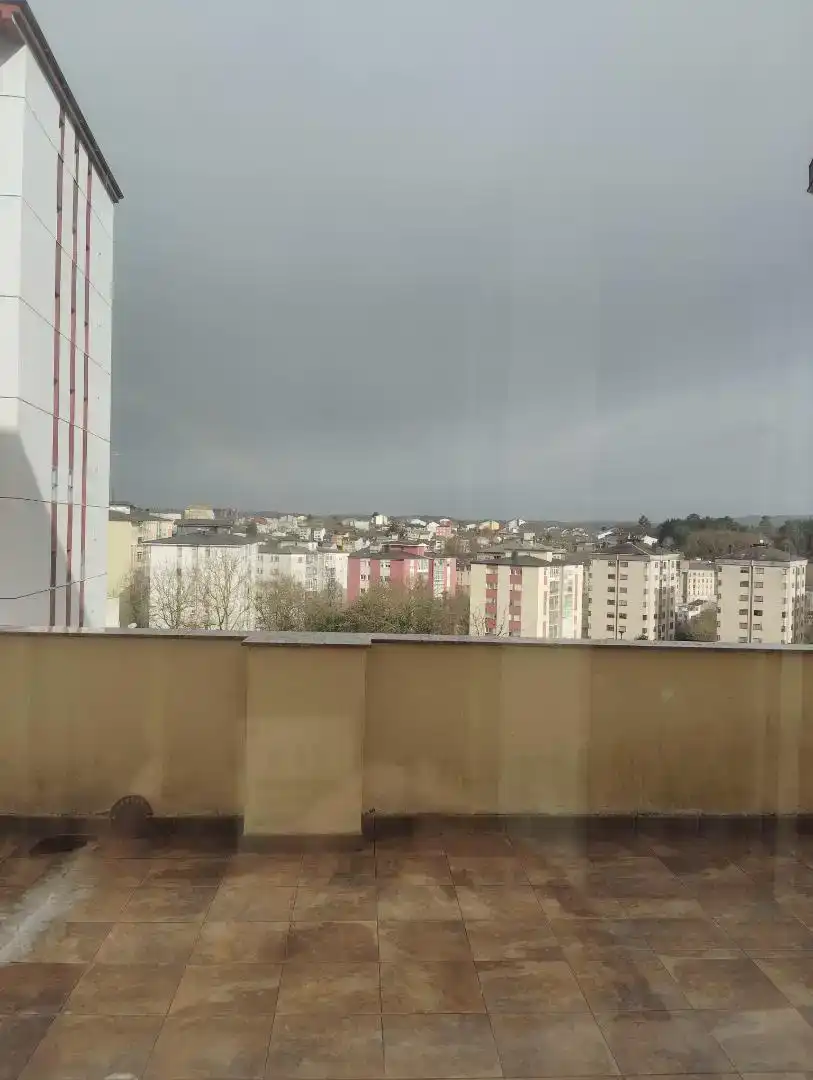 Terrasse von Wohnung zur Miete in Lugo mit Privatgarten, Abstellraum und Möbliert