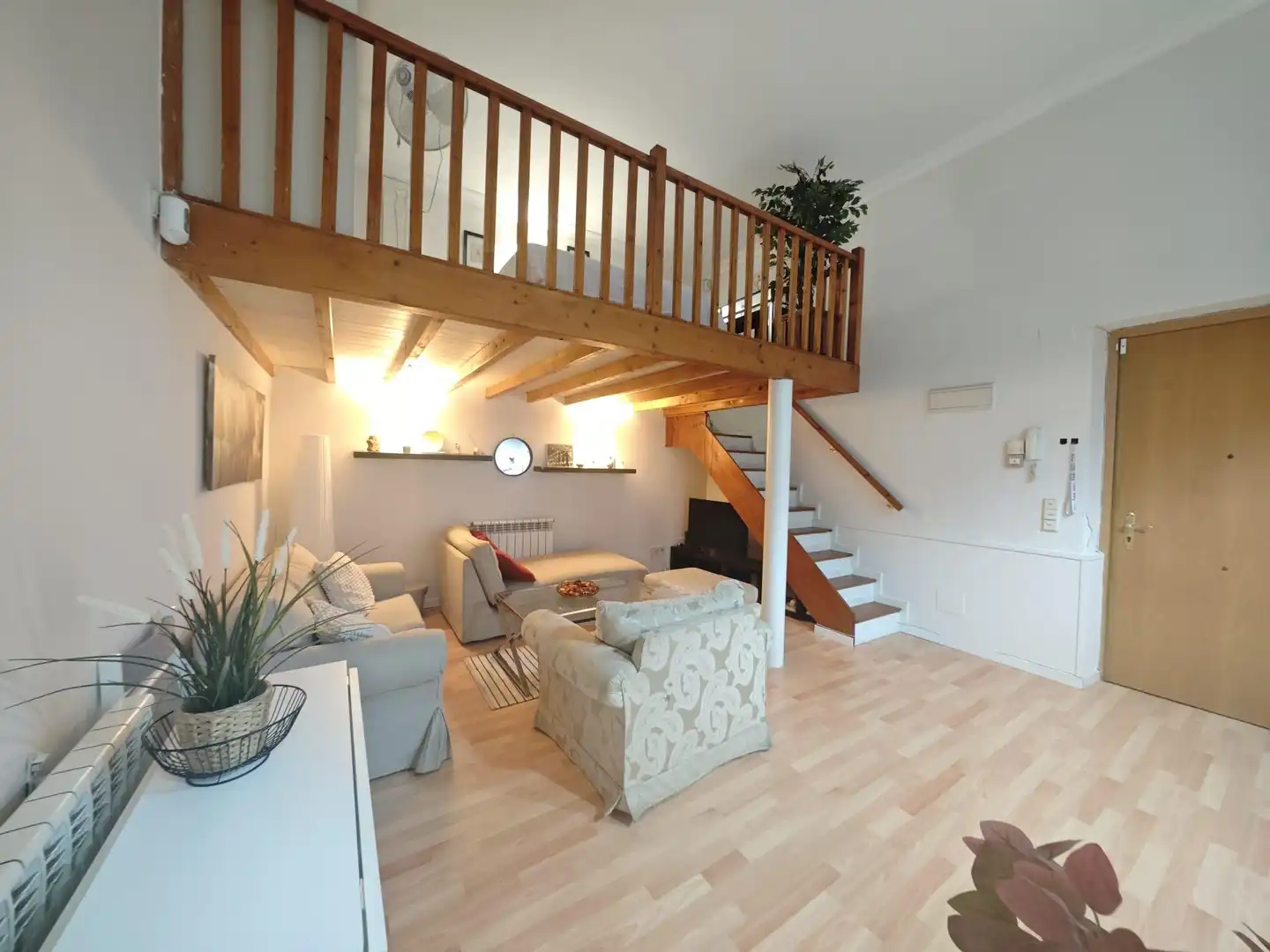 Sala d'estar de Apartament de lloguer en Madrid amb Calefacció