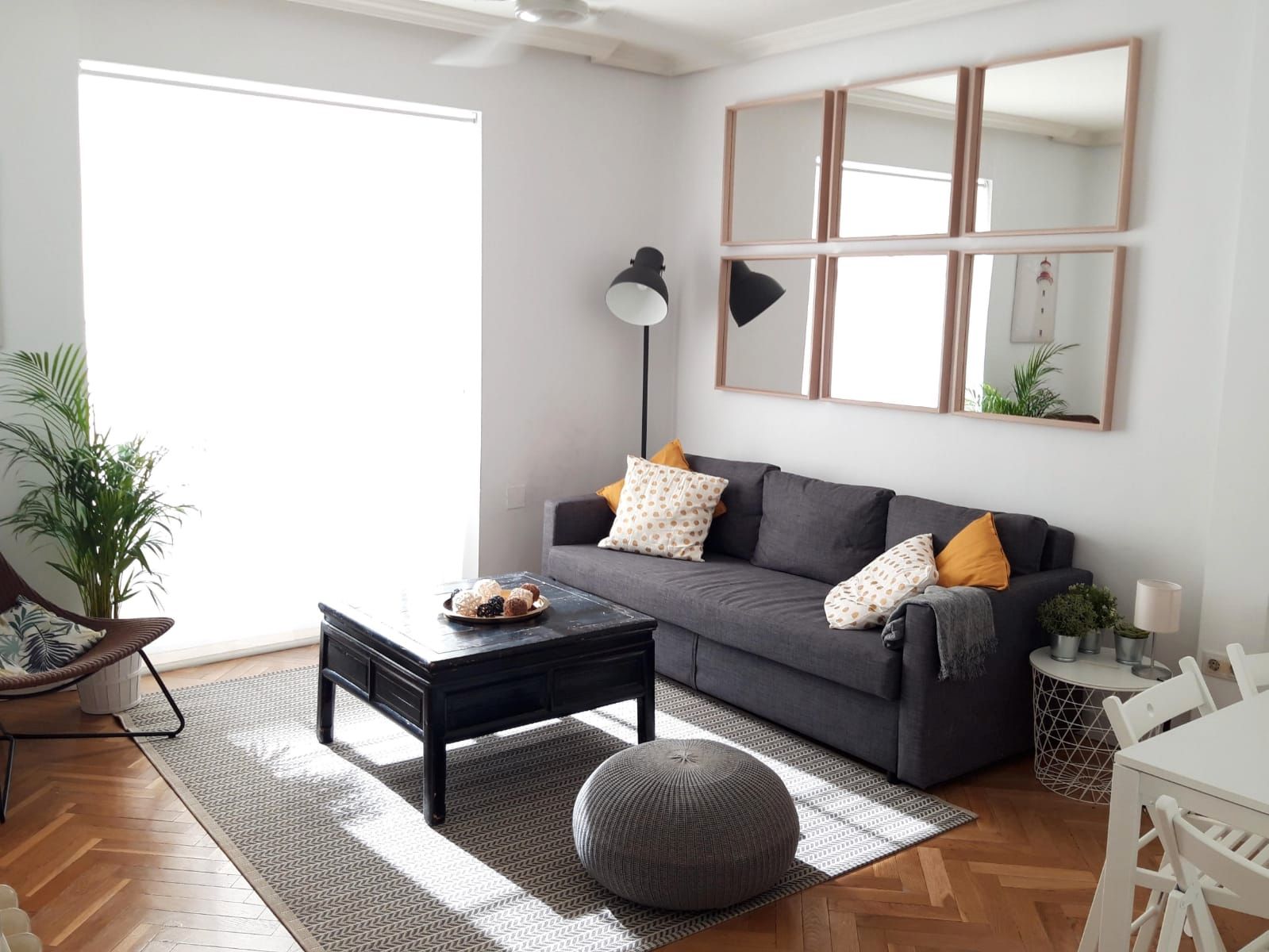 Sala de estar de Piso de alquiler en  Madrid Capital con Aire acondicionado, Calefacción y Parquet