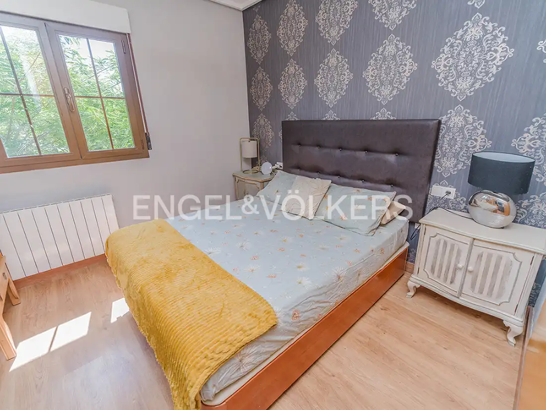 Habitación de Casa adosada en venta en Mutxamel con Aire acondicionado, Calefacción y Jardín privado