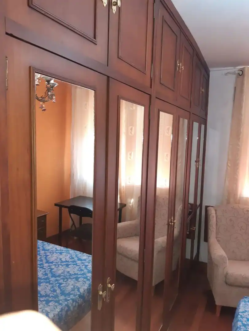 Habitación de Piso de alquiler en Sevilla con Aire acondicionado, Amueblado y Horno