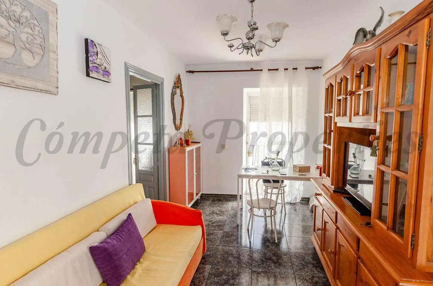 Wohnzimmer von Einfamilien-Reihenhaus zum Verkauf in Cómpeta mit Terrasse und Möbliert