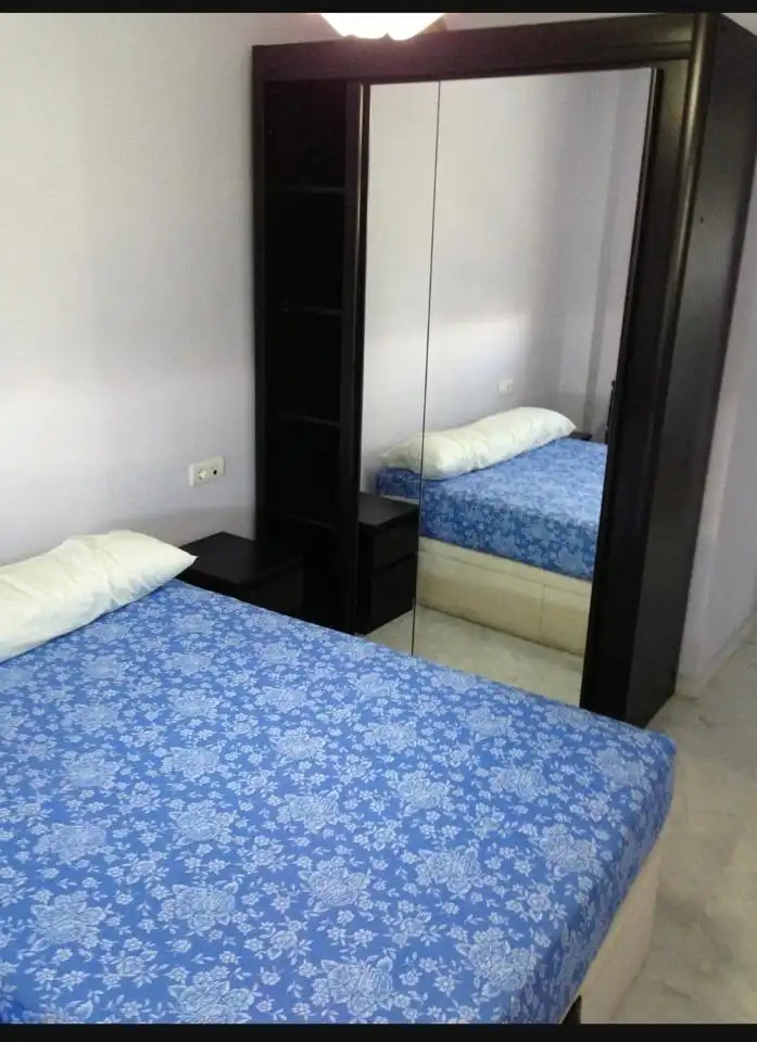 Habitación de Piso en venta en Dos Hermanas con Aire acondicionado, Amueblado y Balcón
