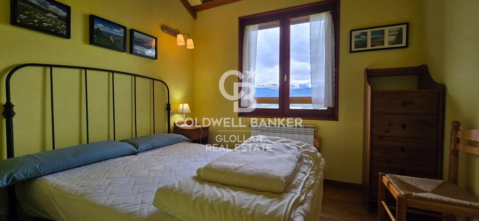 Bedroom of Detached homes for rent in Sainte - Léocadie  with Private garden, Parquet flooring and Terrace