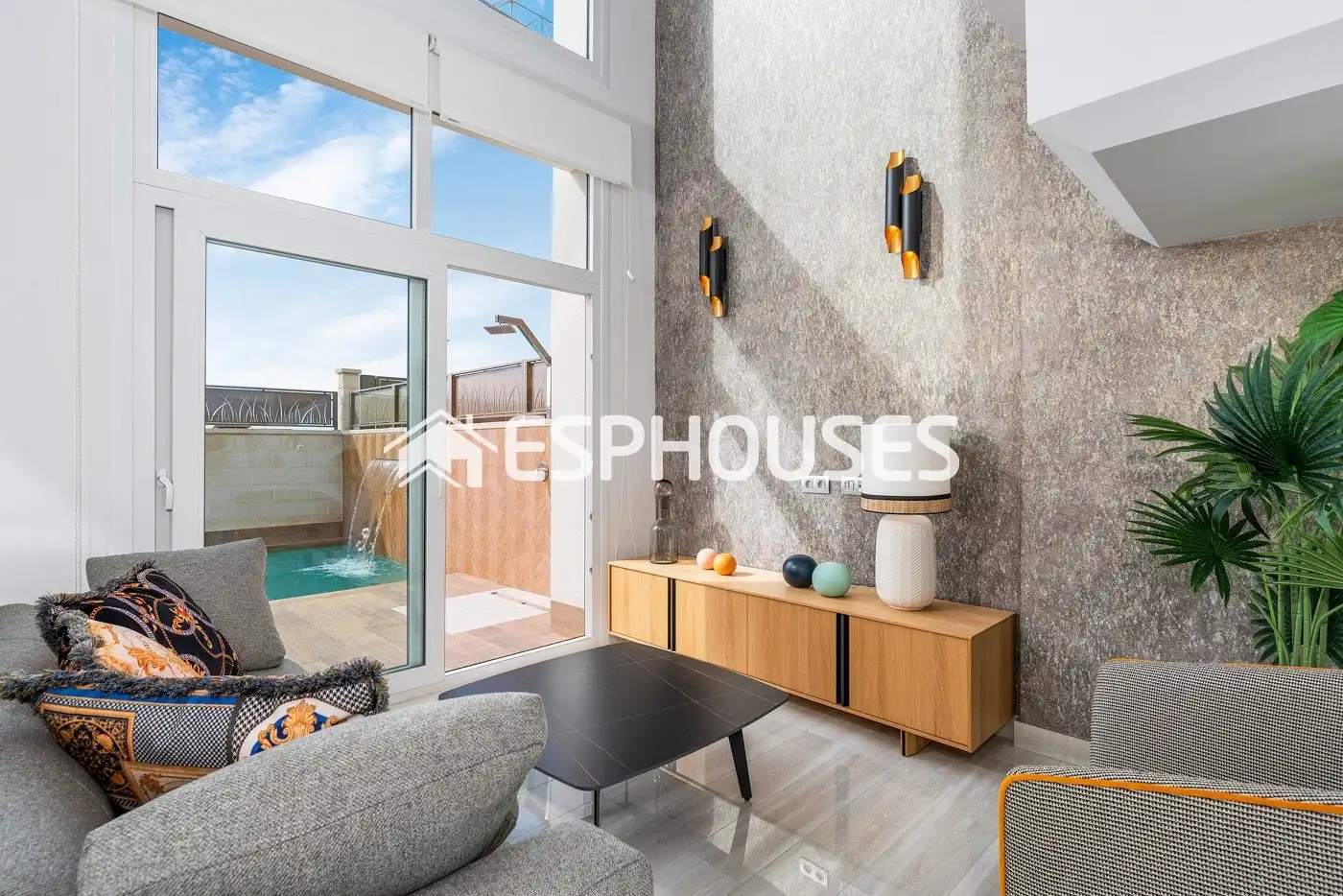 Chalet con terraza en venta en Los Montesinos, imagen 3