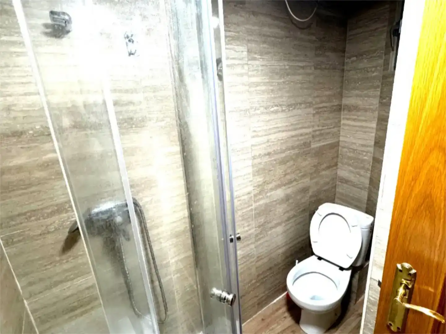 Bany de Estudi de lloguer en  Madrid Capital amb Aire condicionat