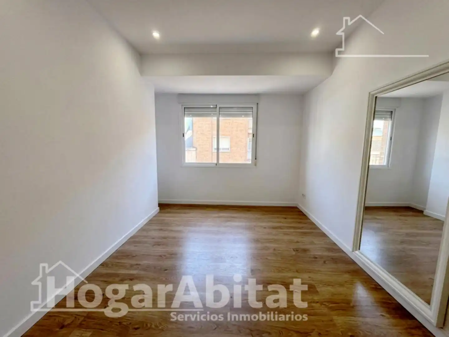 Flat with terrace for sale in Calle COMPOS. MATILDE SALVADOR, imagen 13