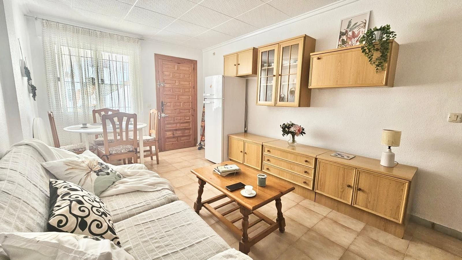 Sala d'estar de Casa adosada de lloguer en San Javier amb Moblat