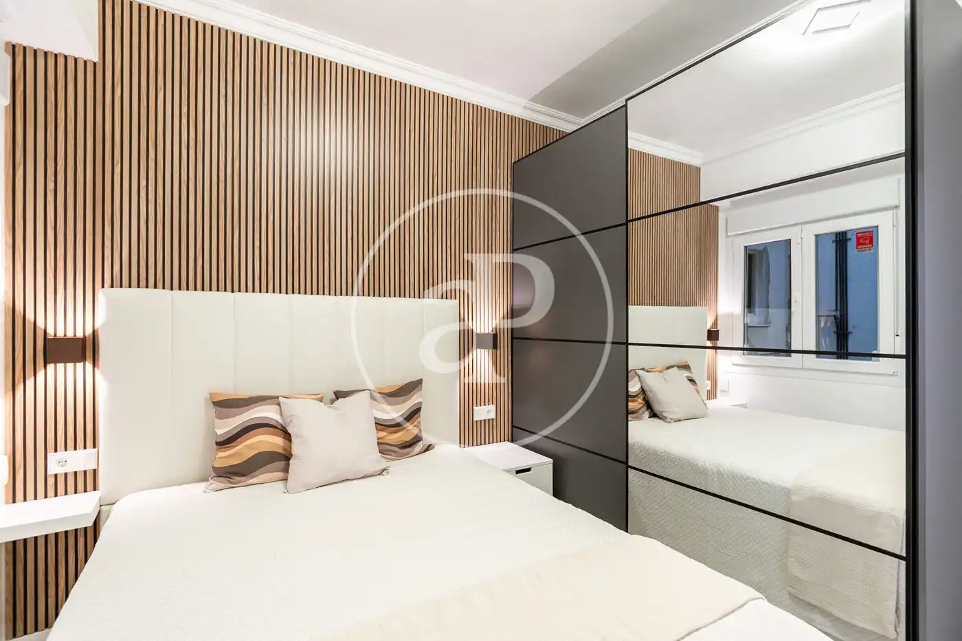 Schlafzimmer von Wohnung zum Verkauf in Barcelona mit Klimaanlage, Heizung und Möbliert