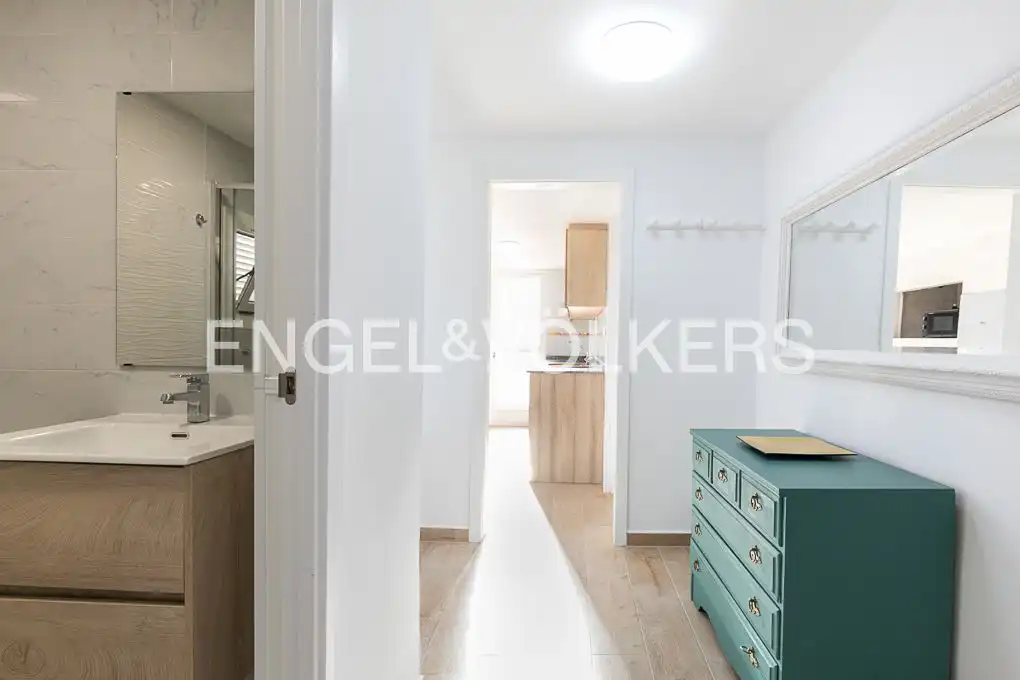 Houses for sale in Valencia  with Heating, Terrace and Furnished