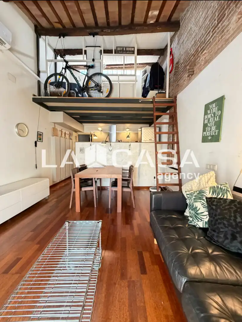 Flat for sale in Badalona  with Air Conditioner and Terrace
