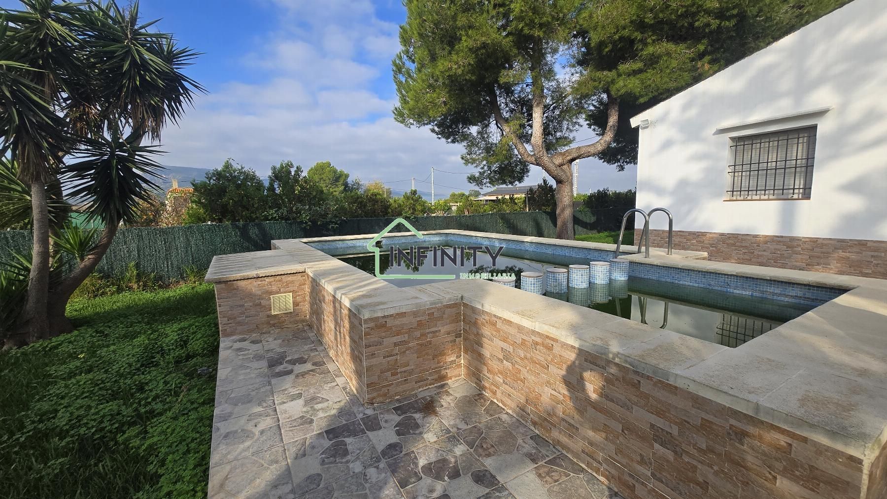 Piscina de Casa o xalet en venda en Tavernes de la Valldigna amb Aire condicionat, Traster i Piscina
