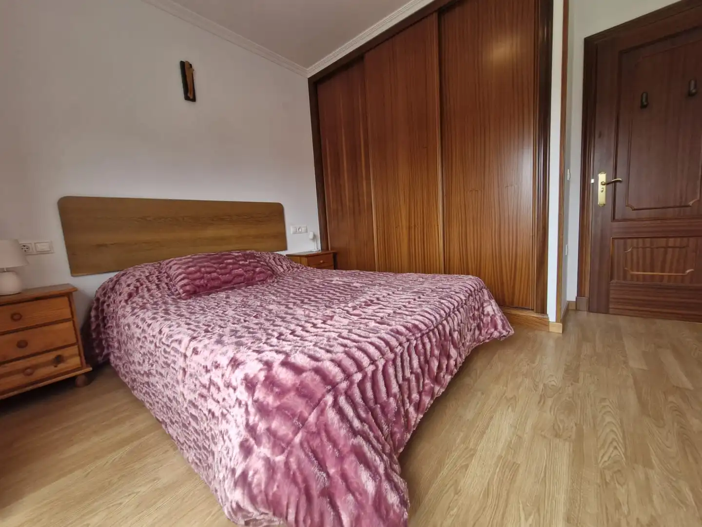 Schlafzimmer von Wohnung zum Verkauf in Foz mit Heizung, Abstellraum und Möbliert