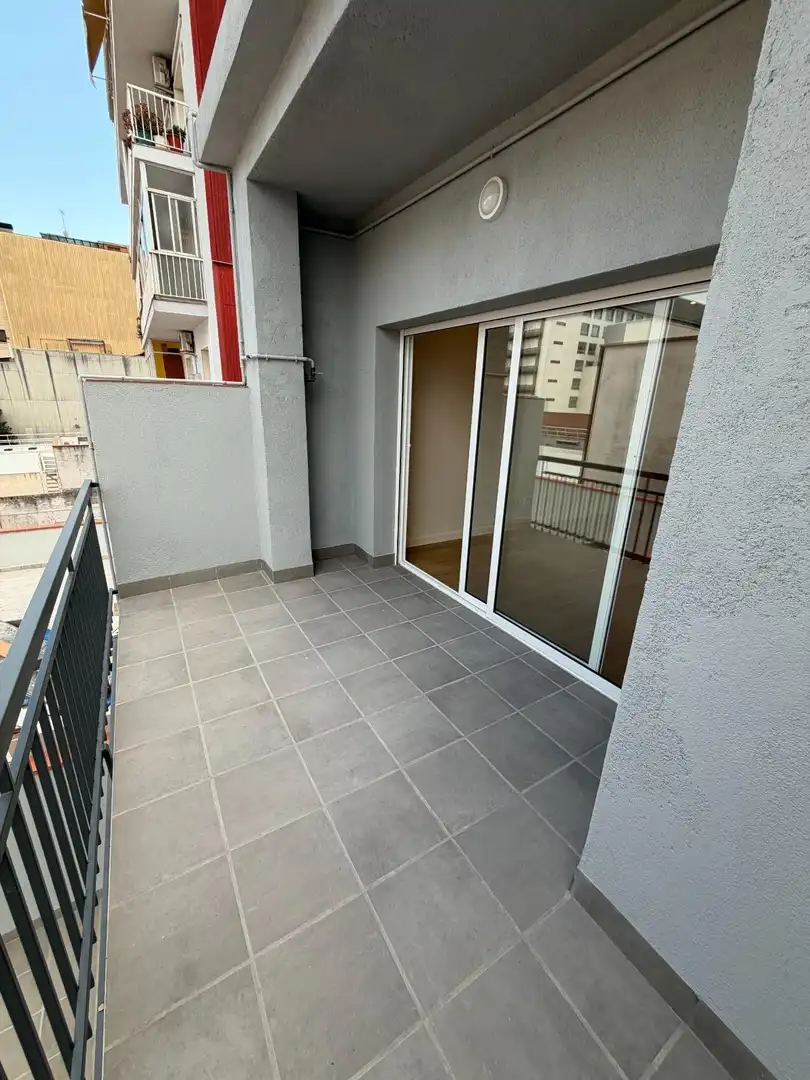 Balcony of Flat for sale in Sabadell  with Air Conditioner, Heating and Parquet flooring