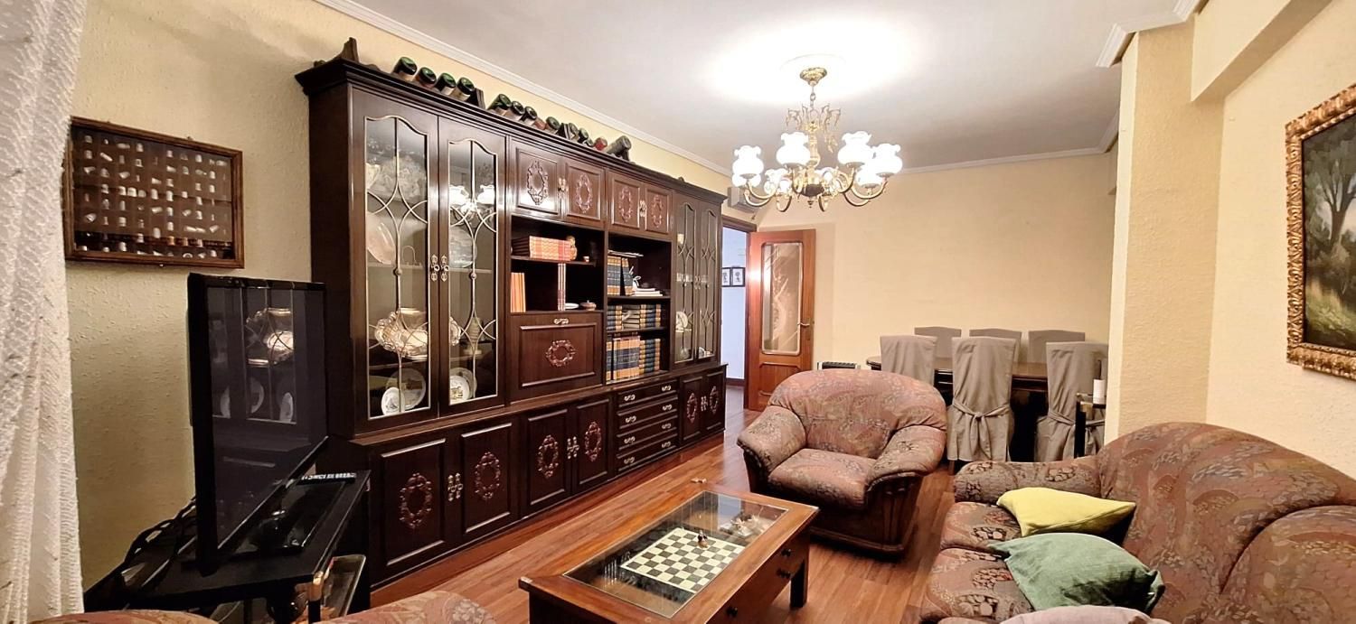 Living room of Flat for sale in Erandio  with Terrace, Furnished and Balcony