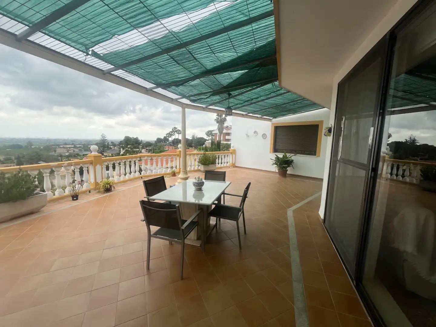 Terraza de Casa o chalet en venta en Chiva con Aire acondicionado, Jardín privado y Terraza