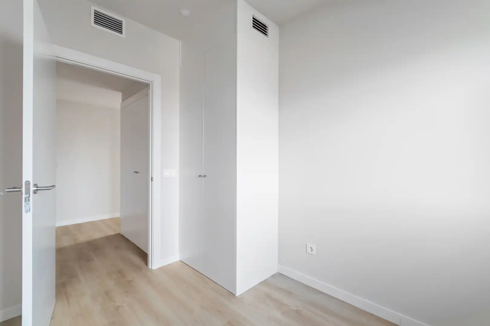 Piso de alquiler en Badalona con Aire acondicionado, Terraza y Trastero