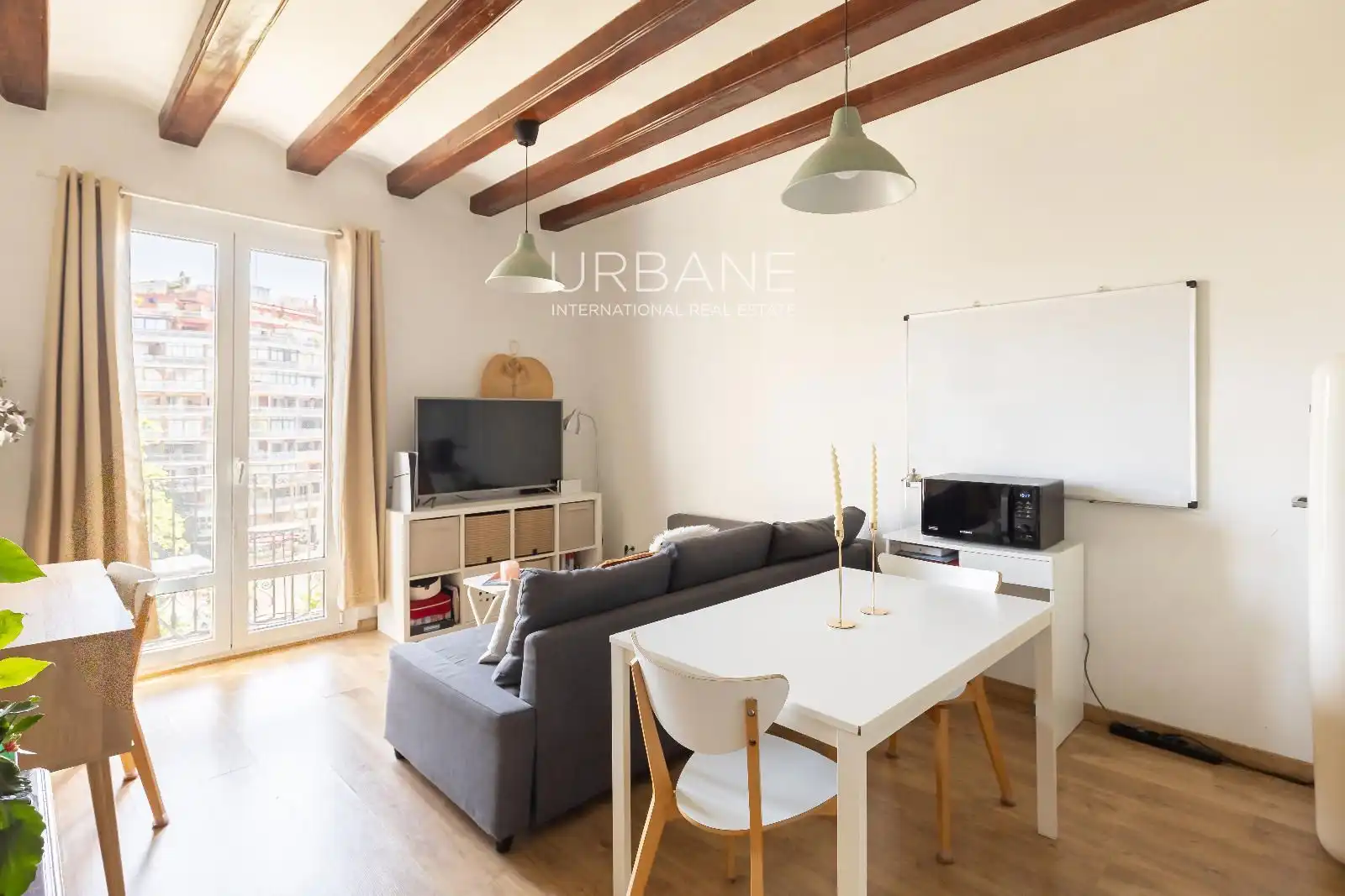 Außenansicht von Dachboden zum Verkauf in Barcelona mit Klimaanlage, Heizung und Terrasse