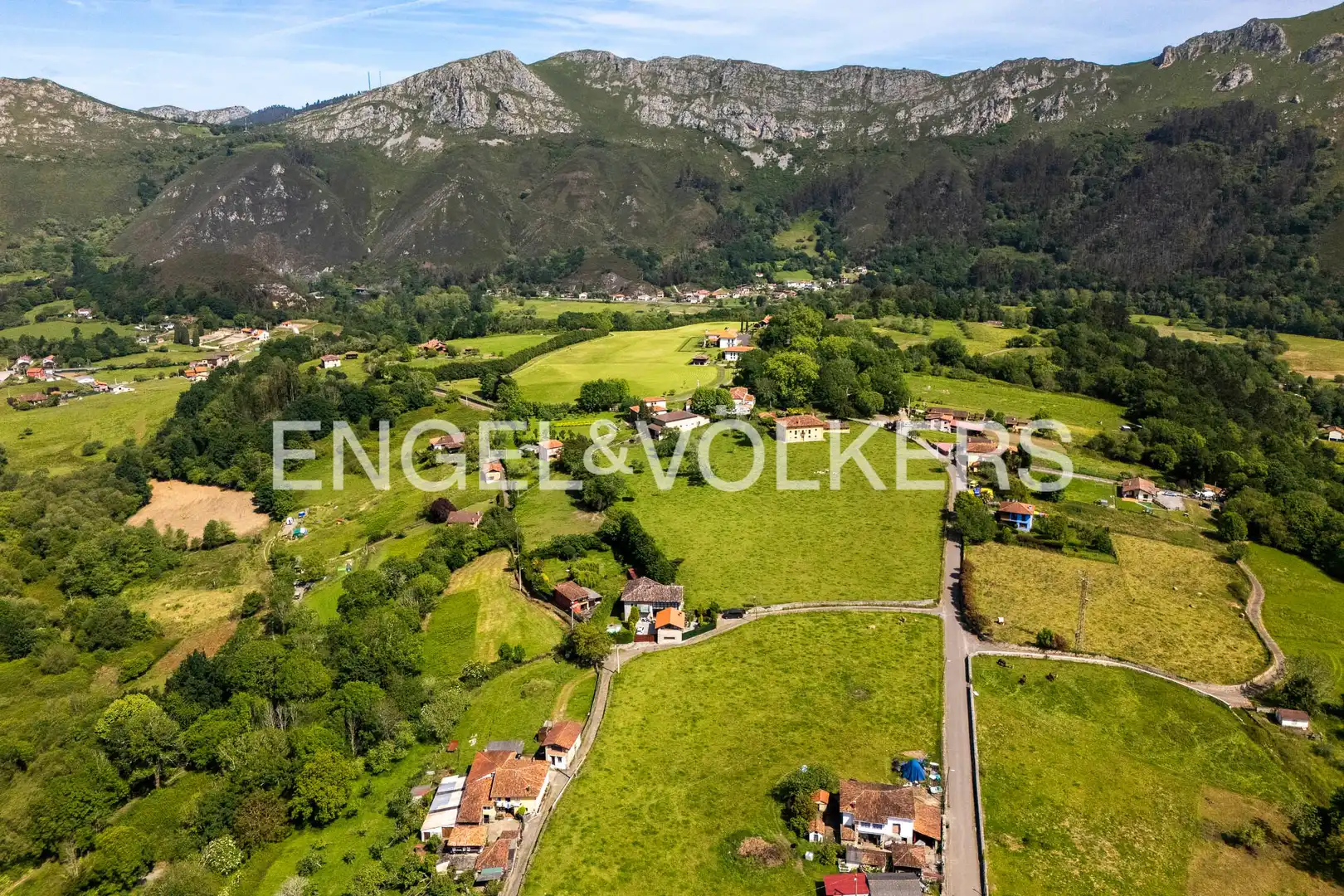 Casa o chalet en venta en Cangas de Onís con Calefacción, Jardín privado y Terraza