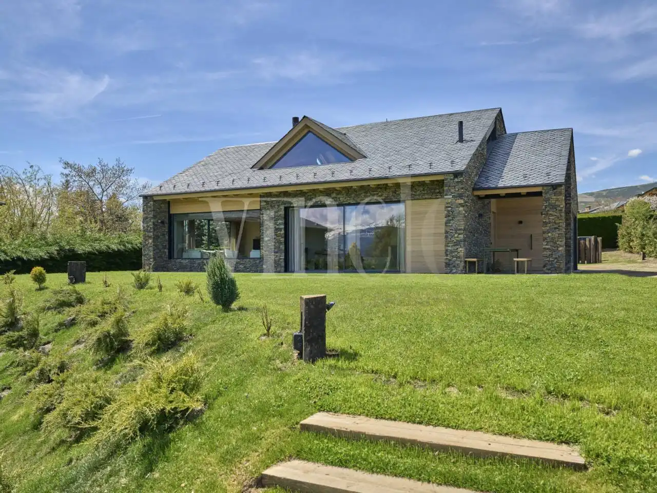 Exterior view of Houses for sale in Guils de Cerdanya  with Heating, Private garden and Parquet flooring