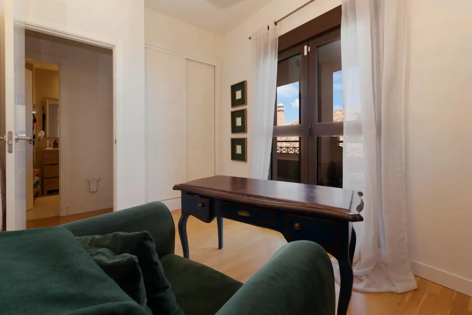 Dormitori de Casa adosada en venda en Benalmádena amb Aire condicionat, Jardí privat i Terrassa