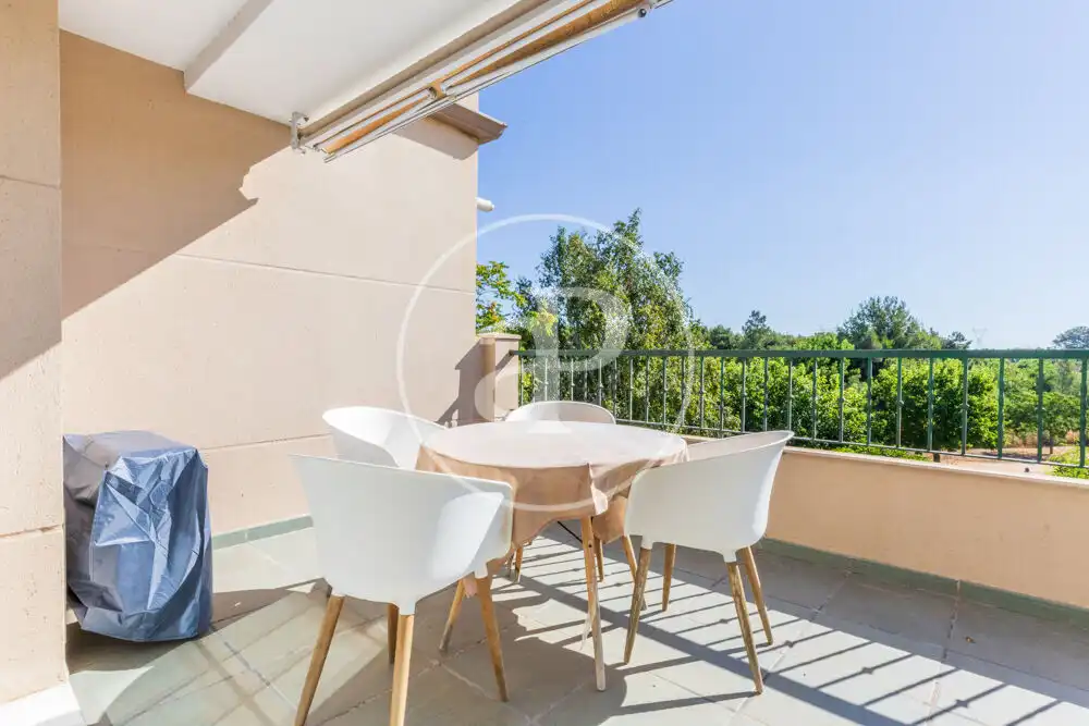 Terraza de Ático de alquiler en Bétera con Aire acondicionado, Calefacción y Jardín privado