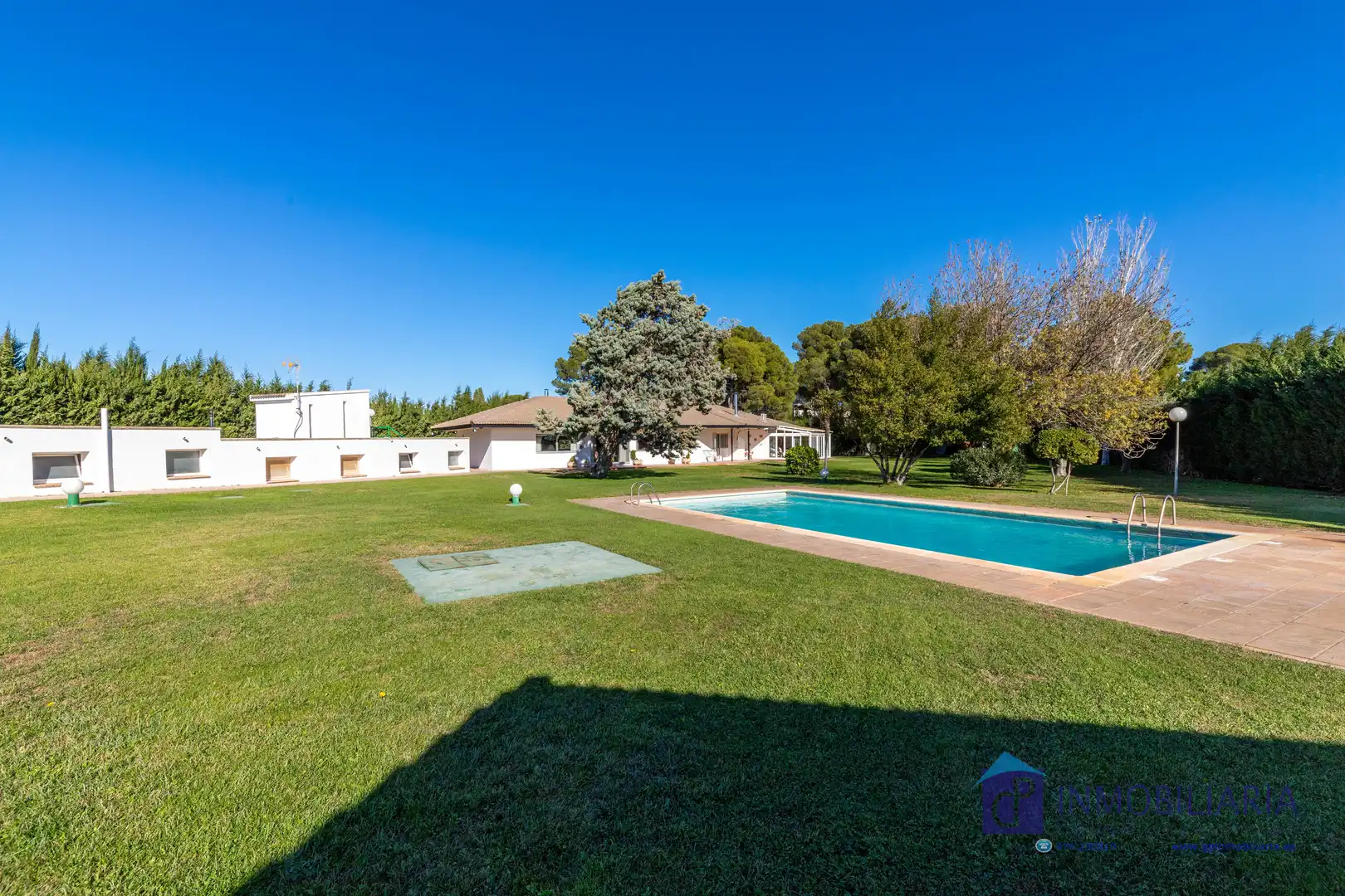 Jardín de Casa o chalet en venta en Zaragoza con Aire acondicionado, Calefacción y Jardín privado