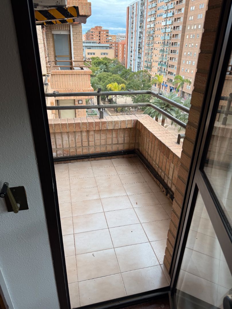 Piso de alquiler en Calle Campoamor, L'Illa Perduda