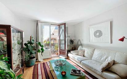 Living room of Flat for sale in  Barcelona Capital  with Air Conditioner and Balcony