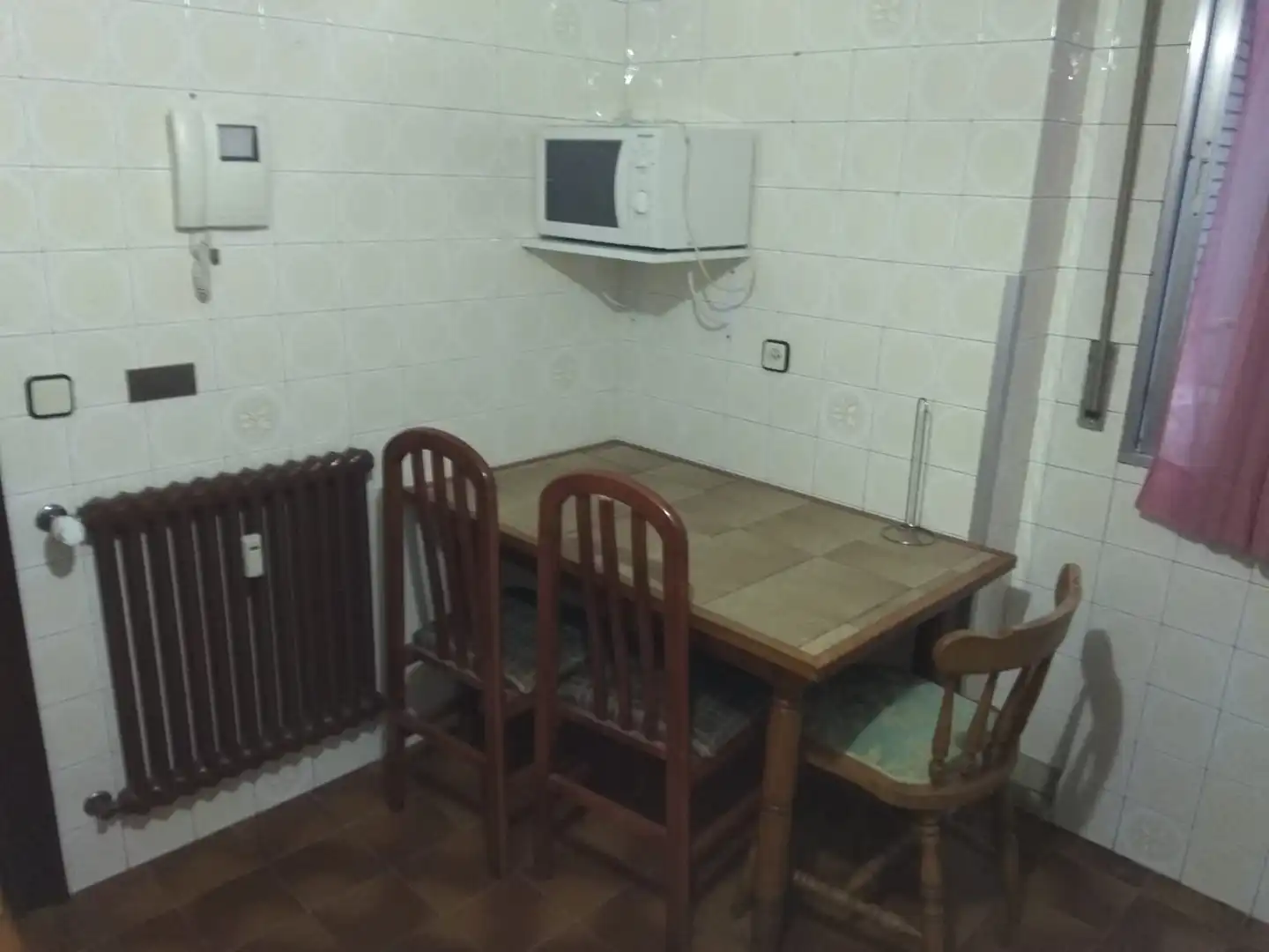 Wohnung zur Miete in Calle Uría, 40, Salesas - Foncalada - Campoamor