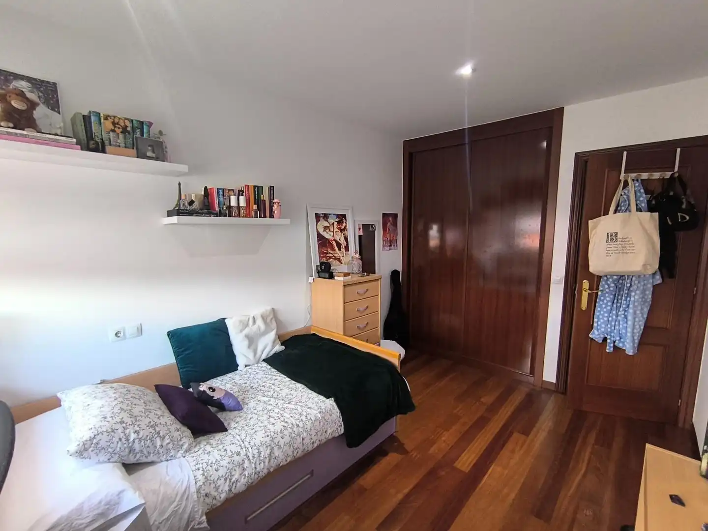 Schlafzimmer von Einfamilien-Reihenhaus zum Verkauf in Santiago de Compostela  mit Heizung, Privatgarten und Terrasse