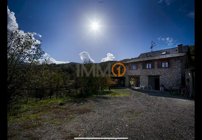 Vista exterior de Casa adosada en venta en Alàs I Cerc con Calefacción, Jardín privado y Terraza