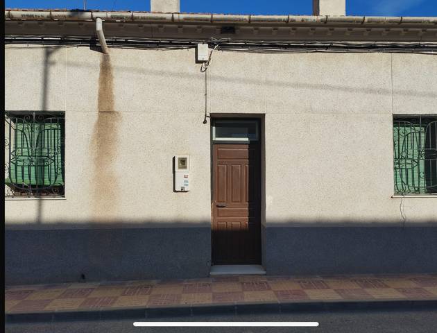 Casa-chalet en Venta en Calle Derramador en Jacarilla