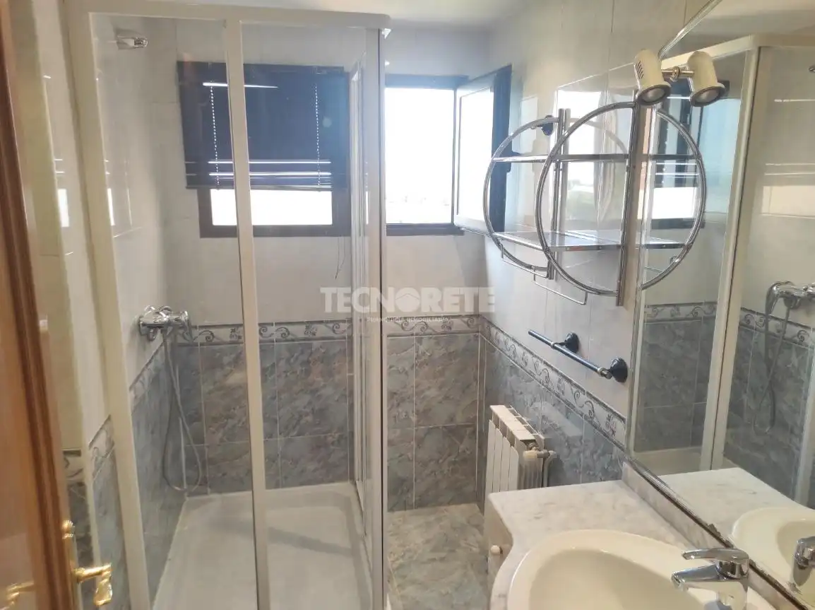 Baño de Piso en venta en Guadalajara con Calefacción