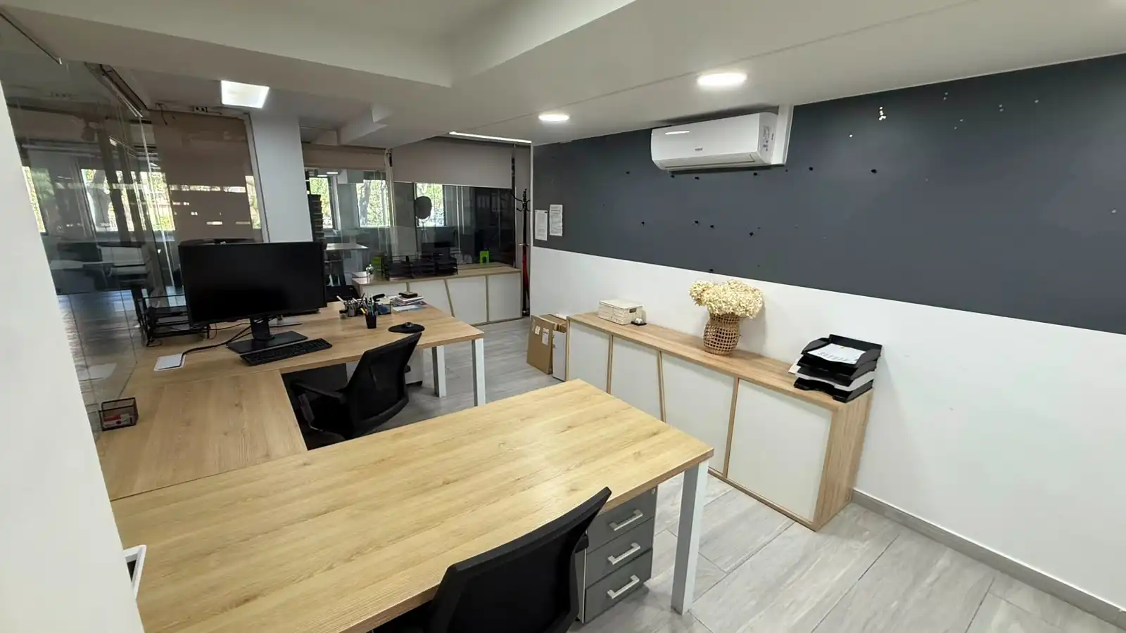 Business premises for transfer in Sant Andreu, imagen 2