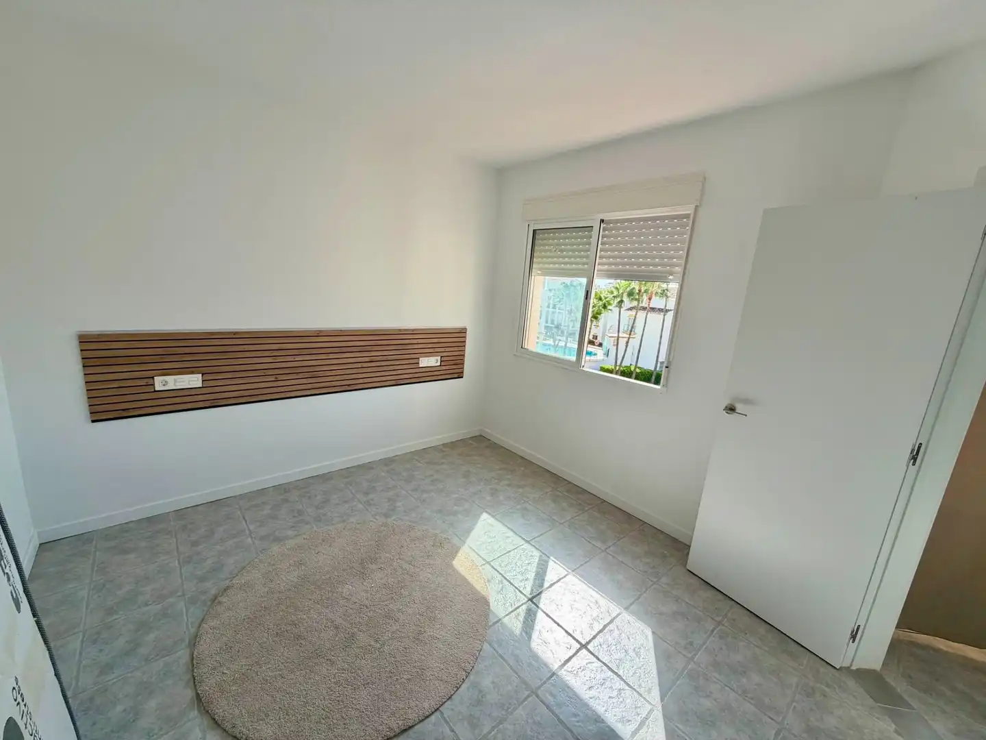Bedroom of Flat for sale in Fuengirola  with Air Conditioner, Heating and Community pool