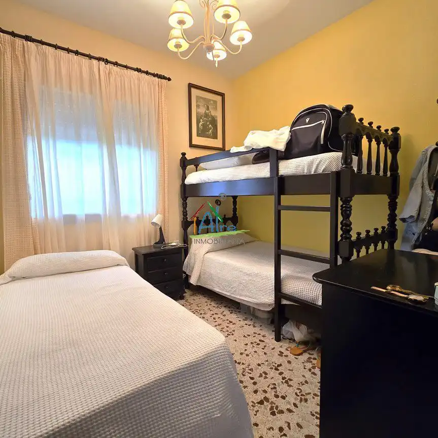 Habitación de Casa o chalet en venta en Almonte con Calefacción, Terraza y Trastero