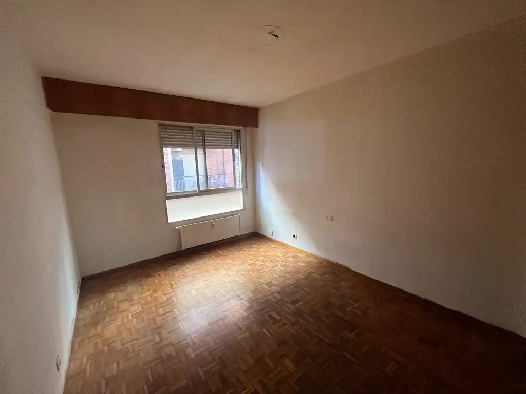 Flat for sale in Calle Marqués de Villores, Ensanche - Franciscanos