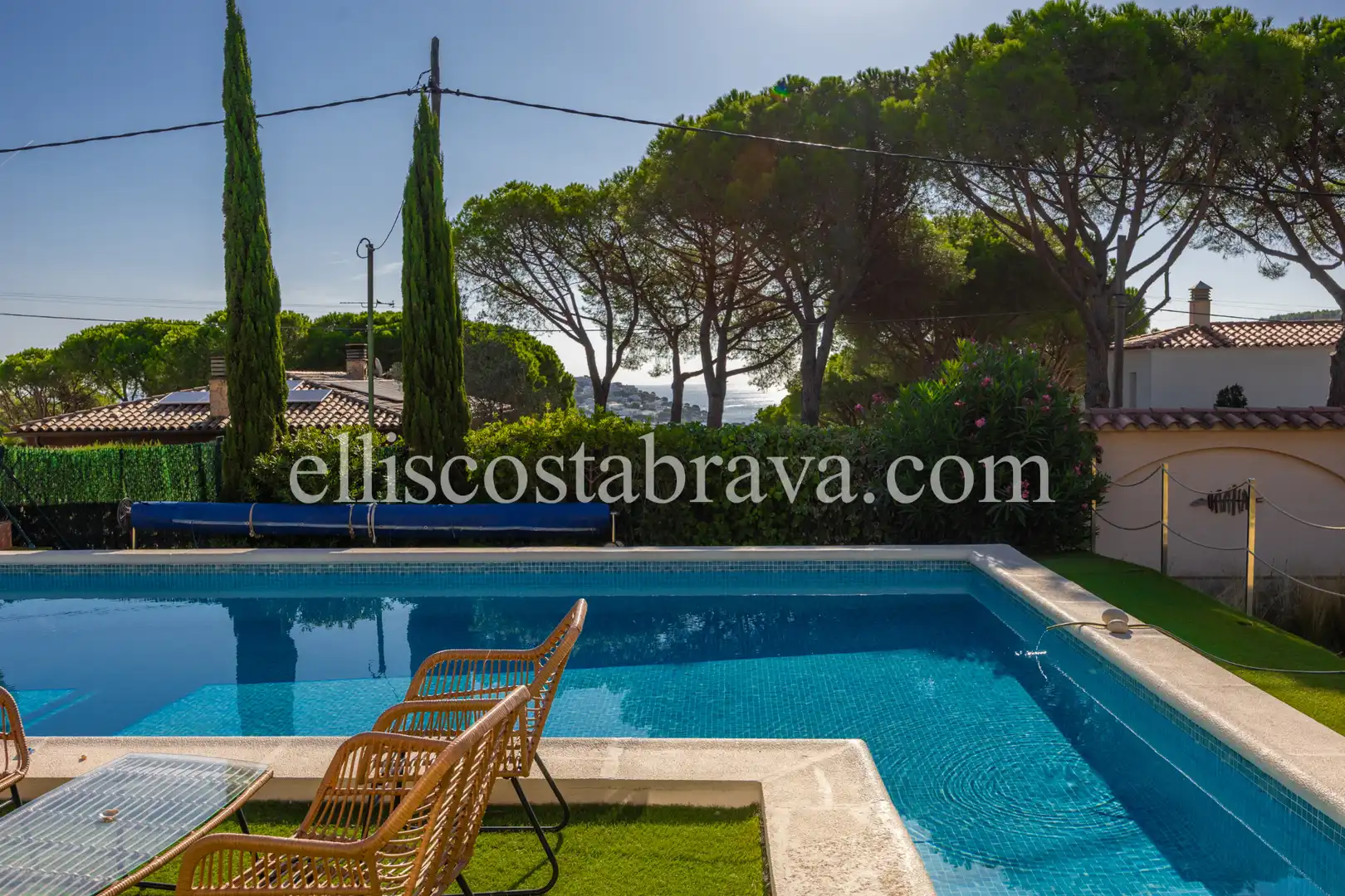 Casa con terraza en venta en Port - La Cota - Puig Sec, imagen 2