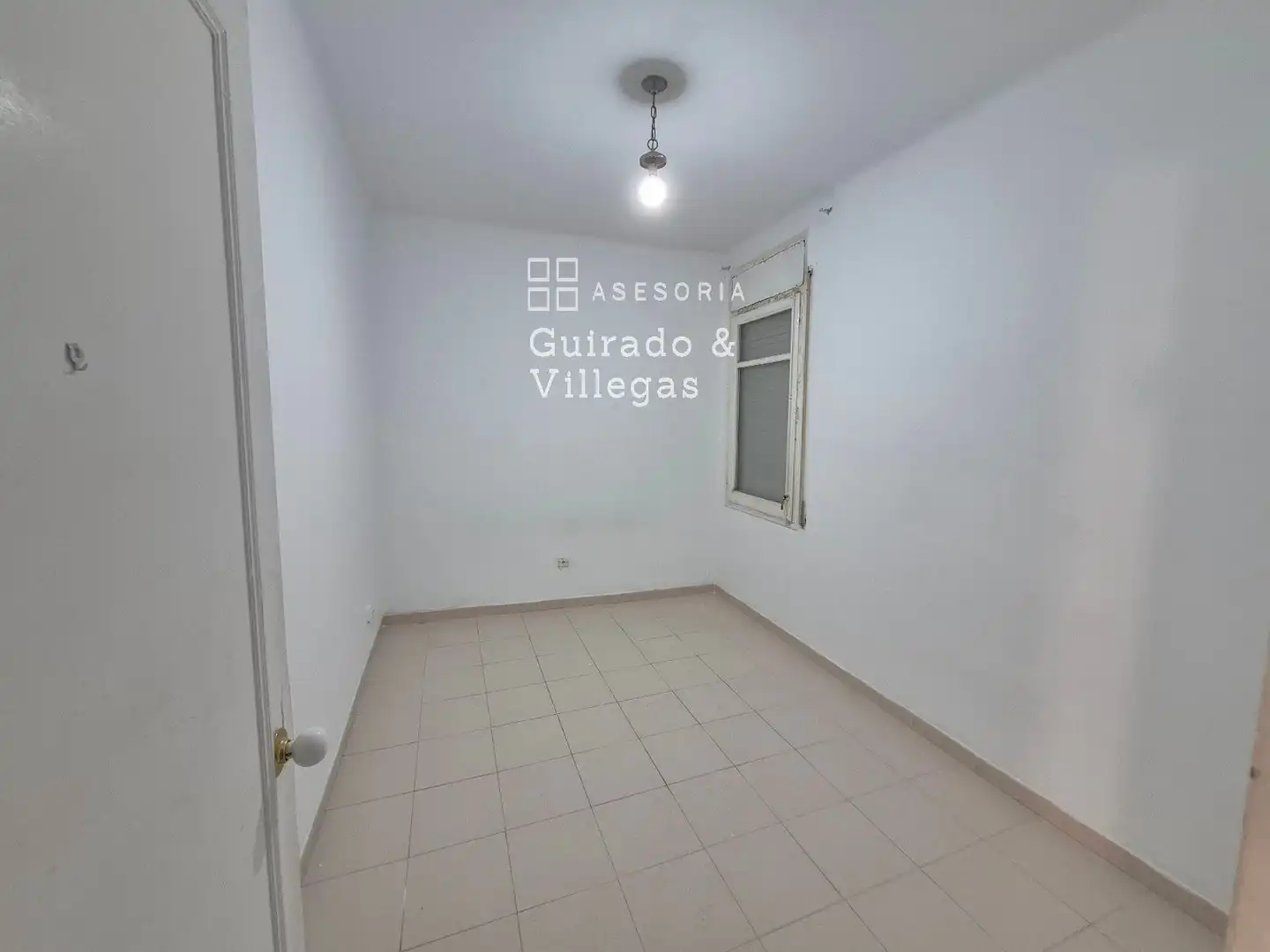 Habitación de Piso en venta en Terrassa con Calefacción