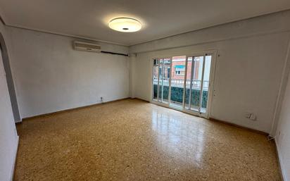 Sala d'estar de Pis en venda en  Valencia Capital amb Aire condicionat, Calefacció i Balcó