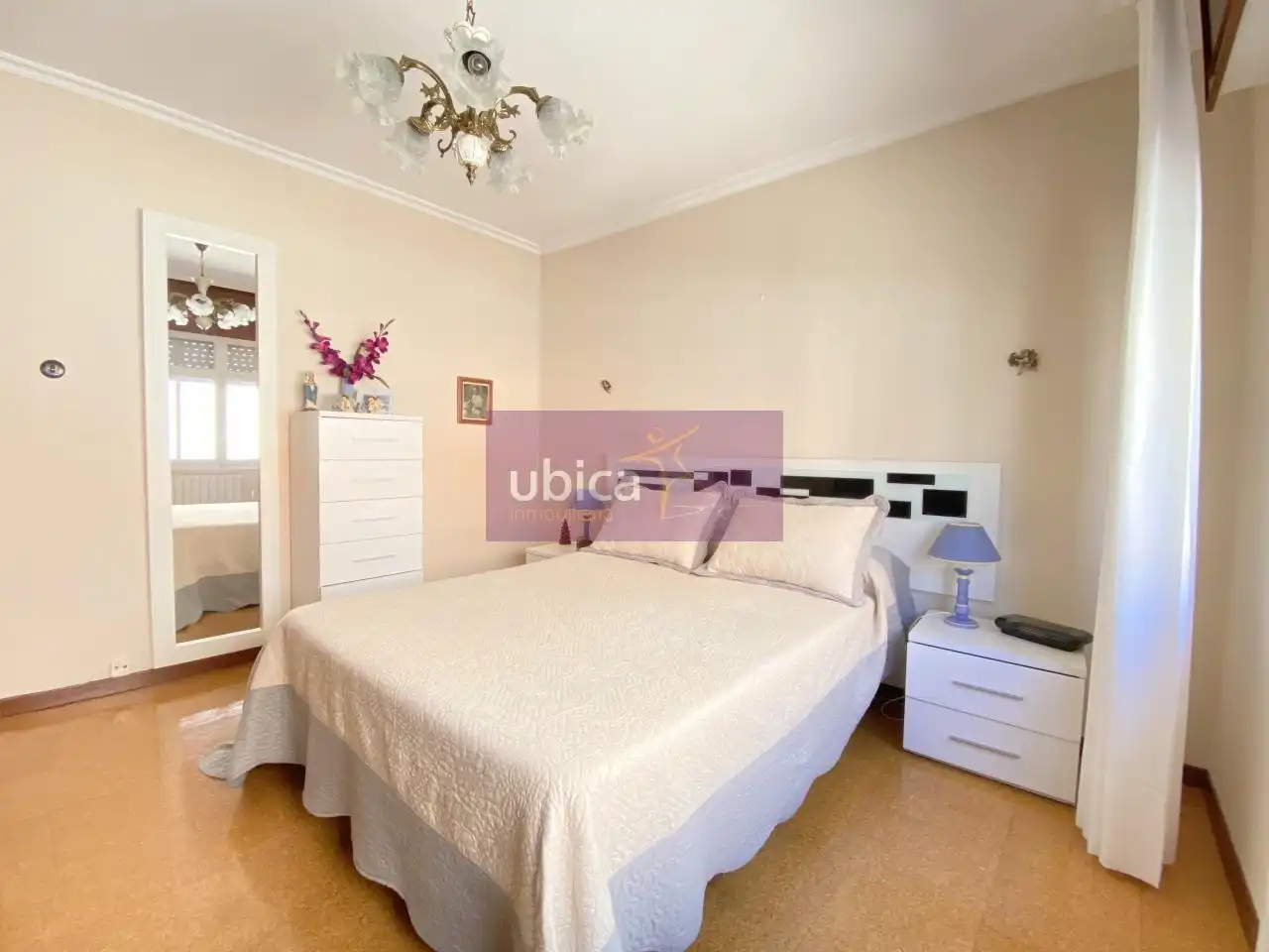Habitación de Casa adosada en venta en Arbo con Calefacción y Balcón