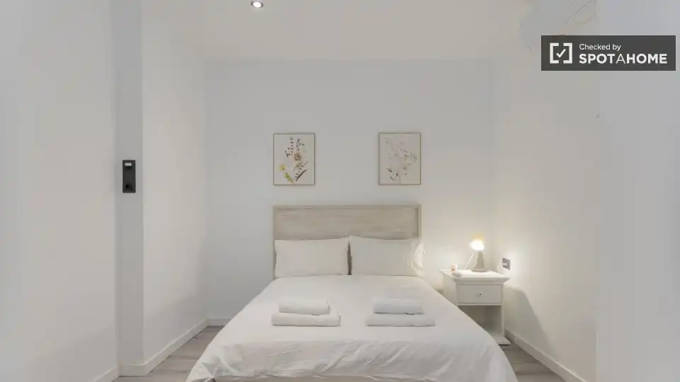 Bedroom of Flat for rent in Valencia  with Air Conditioner, Heating and Furnished