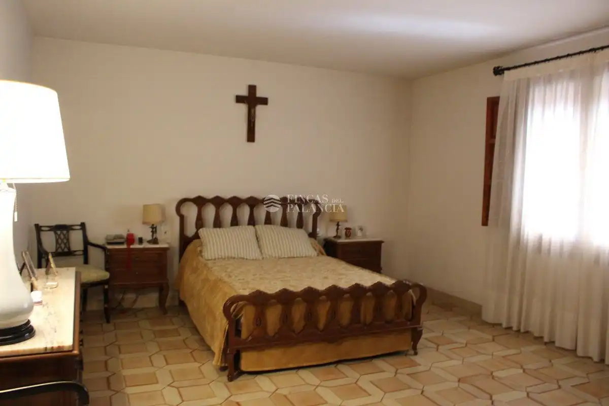 Dormitori de Casa o xalet en venda en Segorbe amb Calefacció, Jardí privat i Terrassa