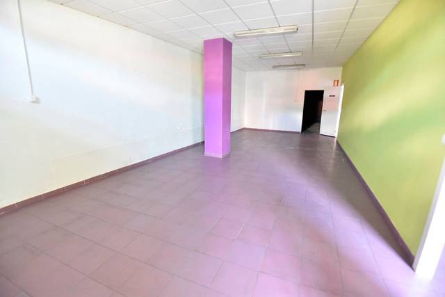 Local comercial en Alquiler en N/A en San Andrés del Rabanedo pueblo