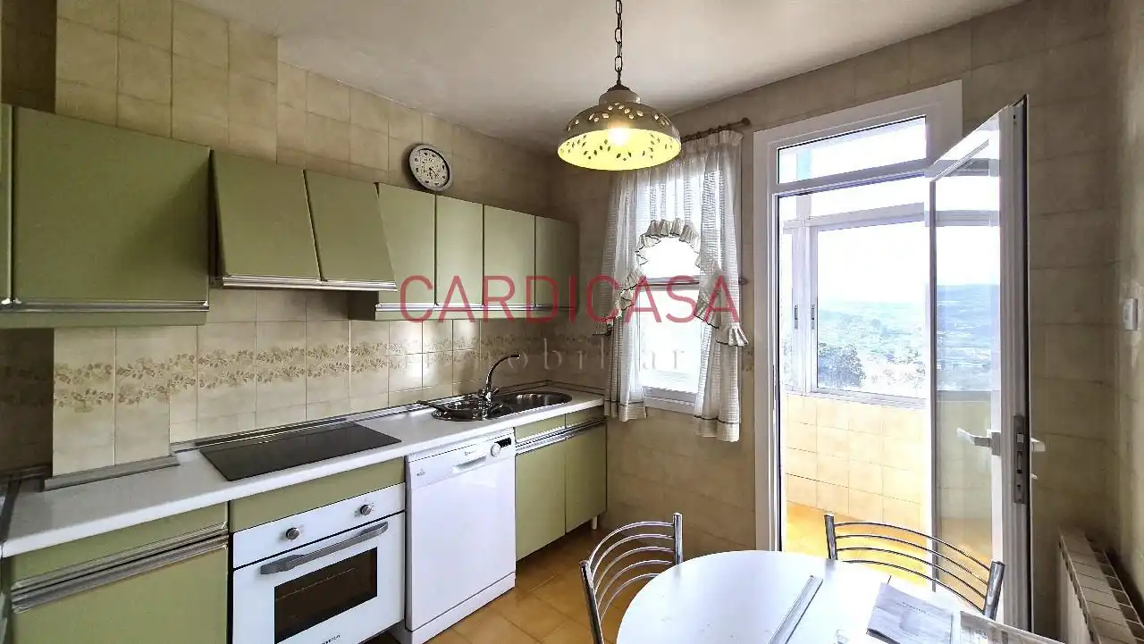 Cocina de Casa o chalet en venta en Vigo  con Calefacción, Trastero y Amueblado