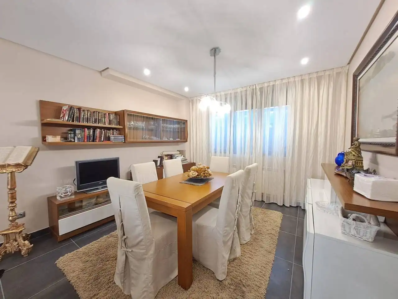 Comedor de Casa adosada en venta en Castrillo del Val con Calefacción, Jardín privado y Parquet